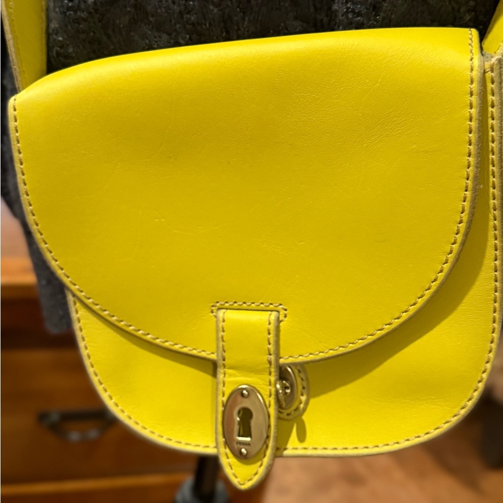 Fossil Yellow Crossbody Bag with Glossy Finish
